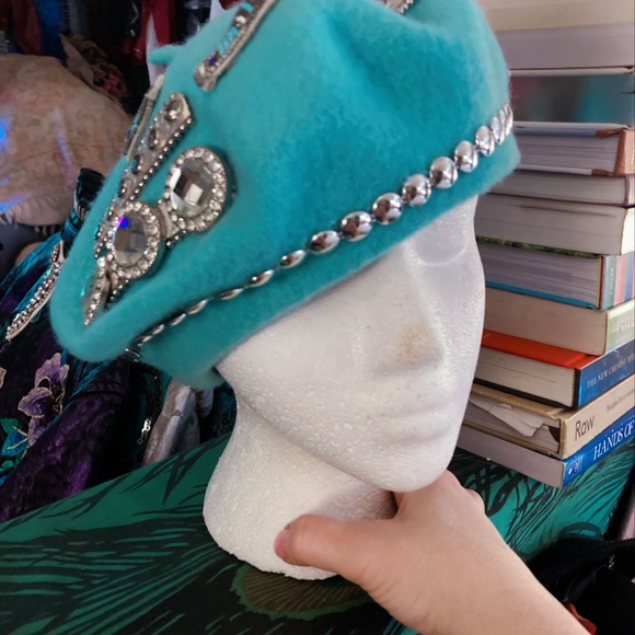 Baby Blue & Rhinestone Studded Beret main image 10